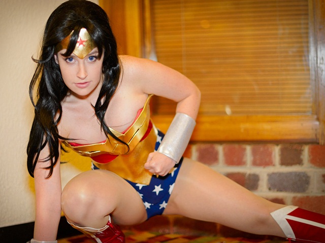 Teen Sexy Wonder Woman 109