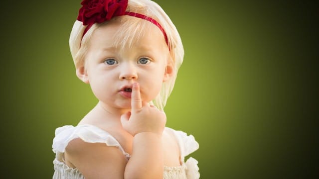 Small and Cute Baby Wallpaper download (21)