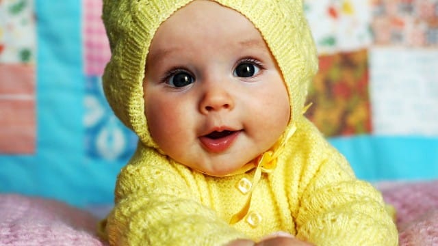 Small and Cute Baby Wallpaper download (24)