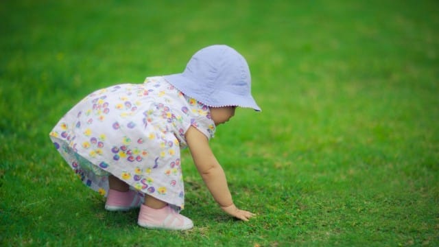 Small and Cute Baby Wallpaper download (35)