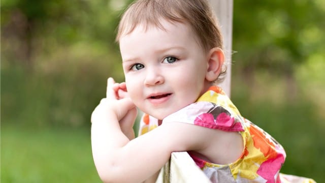 Small and Cute Baby Wallpaper download (38)