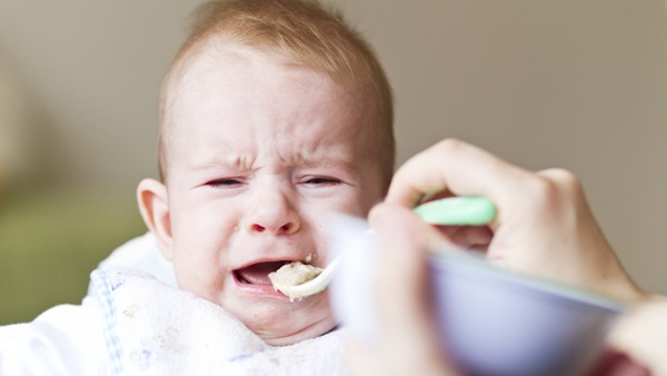 pictures-of-baby-eating-food6