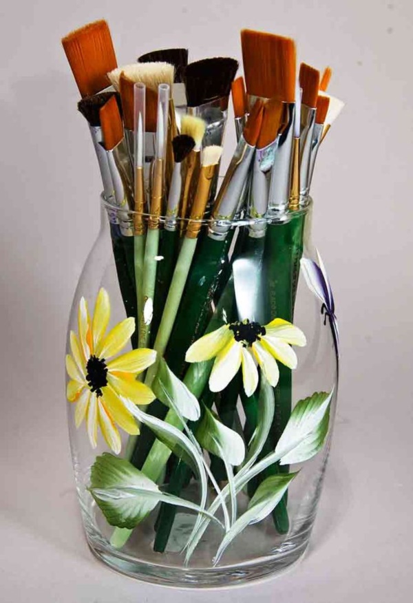 Glass-Painting-Ideas-and-Designs-for-Beginners