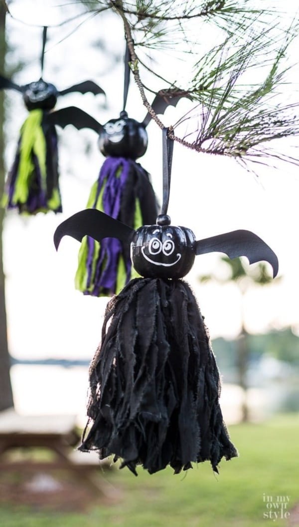 Scary-Halloween-Decorations-for-Outdoor-Party