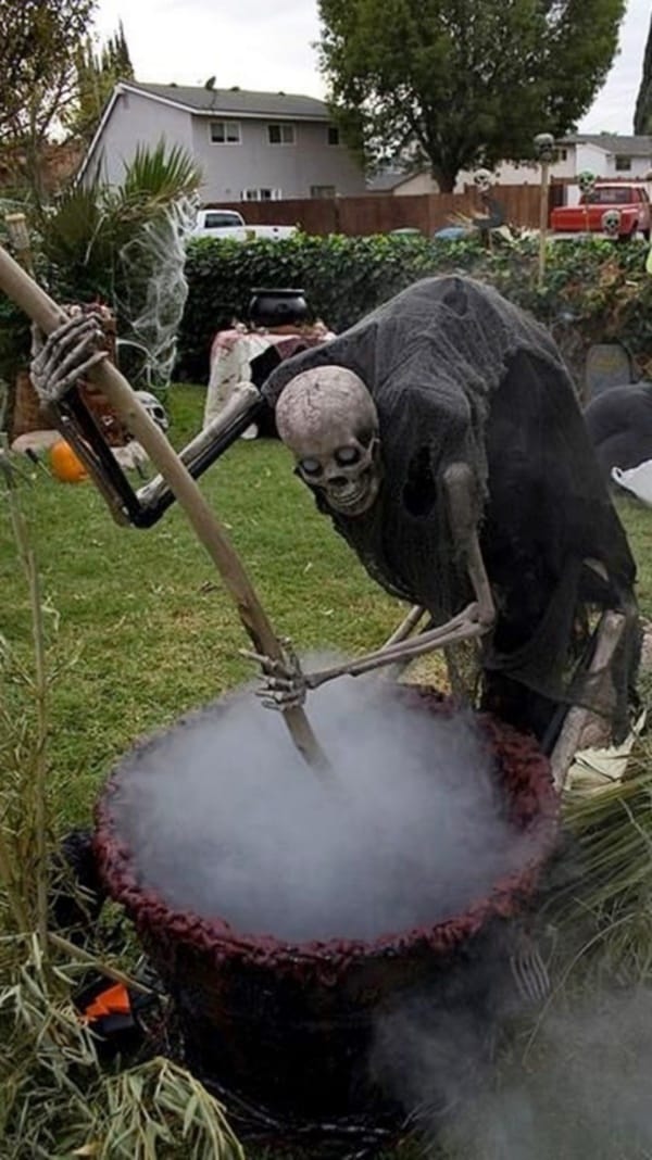 Scare Up Fun With Scary Halloween Decorations Outdoor