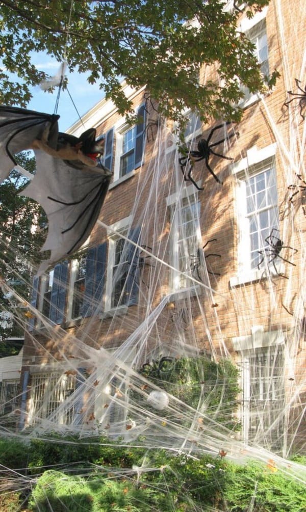 Scary-Halloween-Decorations-for-Outdoor-Party