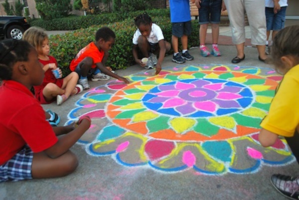 easy-collaborative-art-projects-for-kids