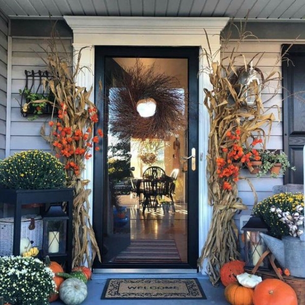 Beautiful-Fall-Porch-Decoration-Ideas-to-Try