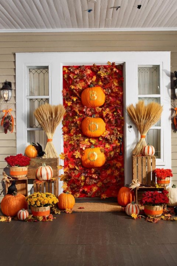 Beautiful-Fall-Porch-Decoration-Ideas-to-Try