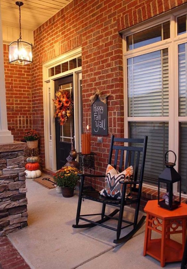 Beautiful-Fall-Porch-Decoration-Ideas-to-Try