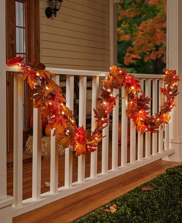 Beautiful-Fall-Porch-Decoration-Ideas-to-Try