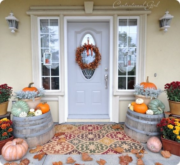 Beautiful-Fall-Porch-Decoration-Ideas-to-Try