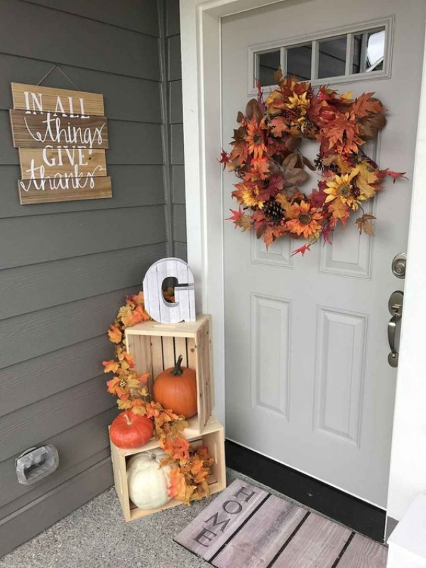 Beautiful-Fall-Porch-Decoration-Ideas-to-Try