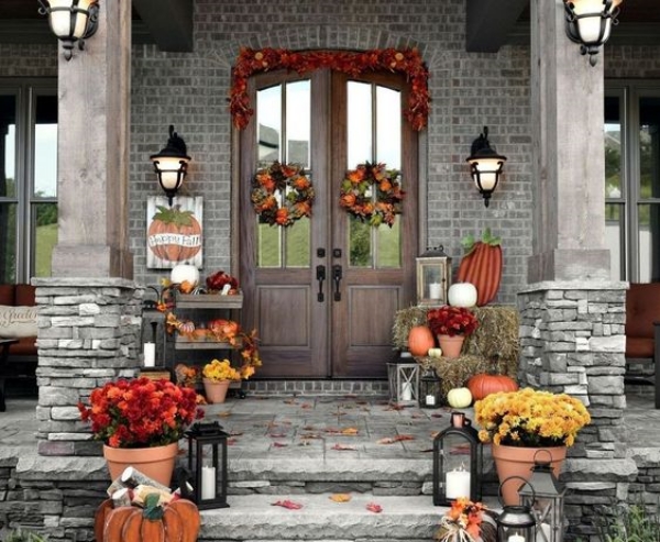 Beautiful-Fall-Porch-Decoration-Ideas-to-Try