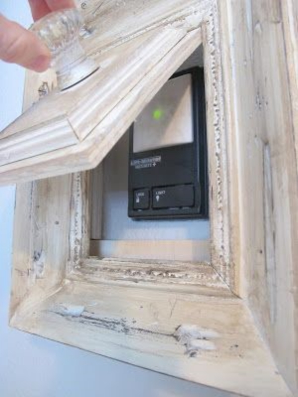 Creative-Crafts-Ideas-using-Old-Picture-frames