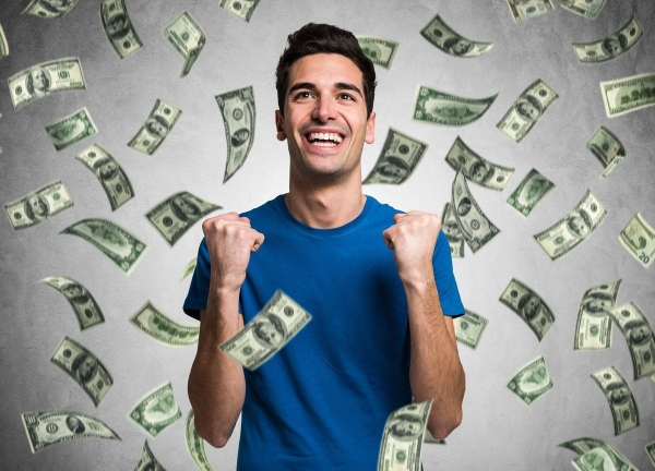 Would you prefer a free trip or $10,000 cash? - Best Prank Call Ideas for Friends