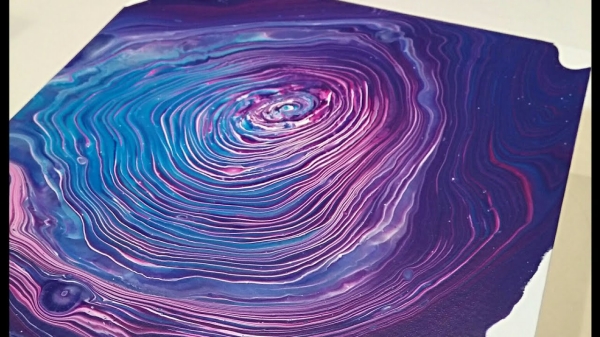 Acrylic-Pour-Techniques-and-ideas-for-Beginners
