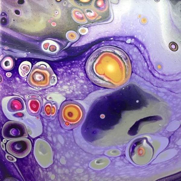 Acrylic-Pour-Techniques-and-ideas-for-Beginners